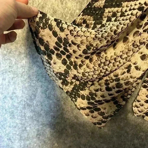 SHOW ME YOUR MUMU Hippie Dippie Top Womens Snake Skin Print Semi Sheer - Small - Picture 4 of 6